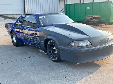 1990 Ford Mustang Coupe 2D