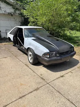 1990 Ford Mustang Coupe 2D