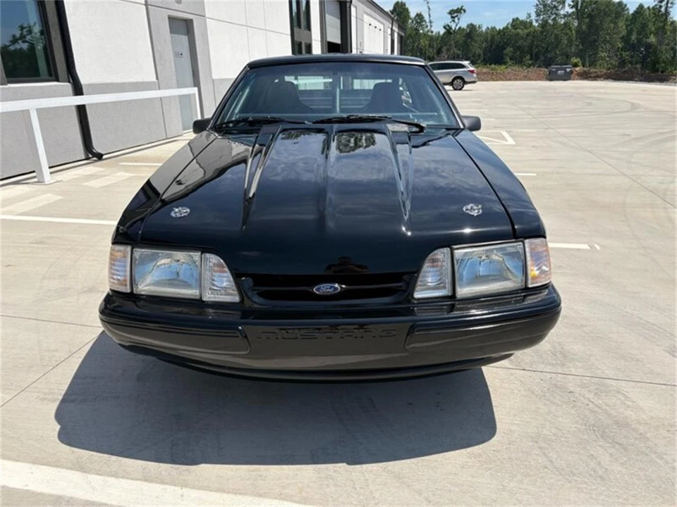 1990 Ford Mustang GT 3rd Gen - Image 19 of 31
