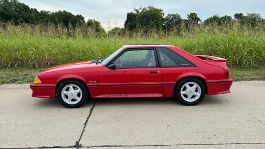 1990 Ford Mustang GT 3rd Gen - Image 2 of 15
