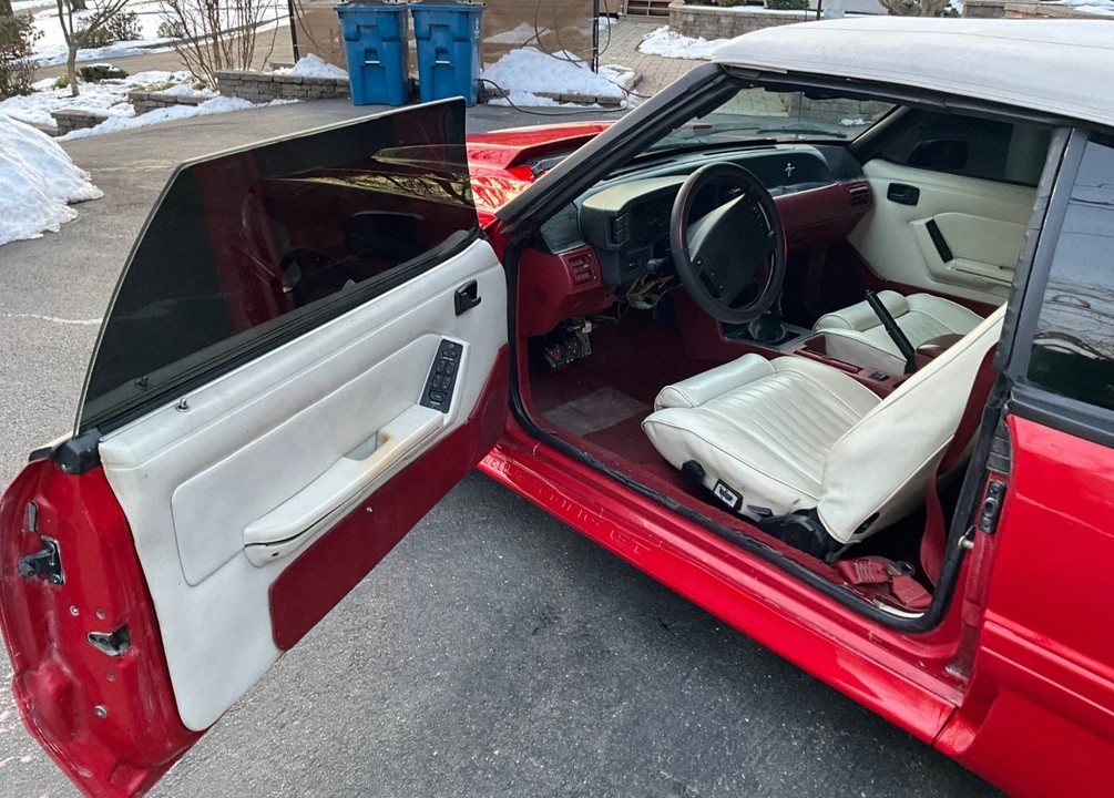 1990 Ford Mustang GT 3rd Gen - Image 17 of 18