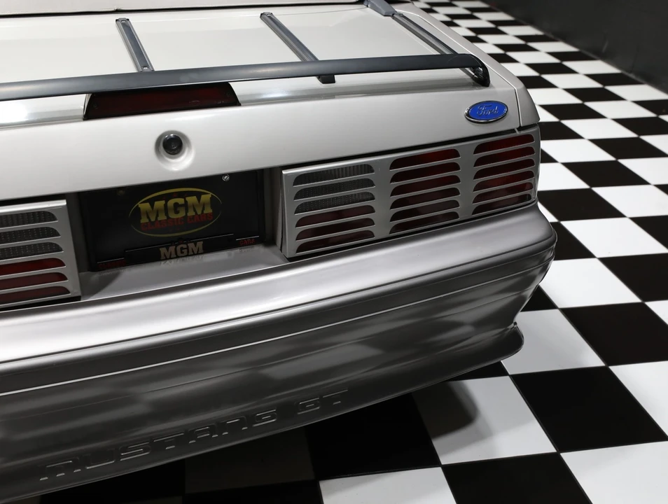 1990 Ford Mustang GT 3rd Gen - Image 27 of 31