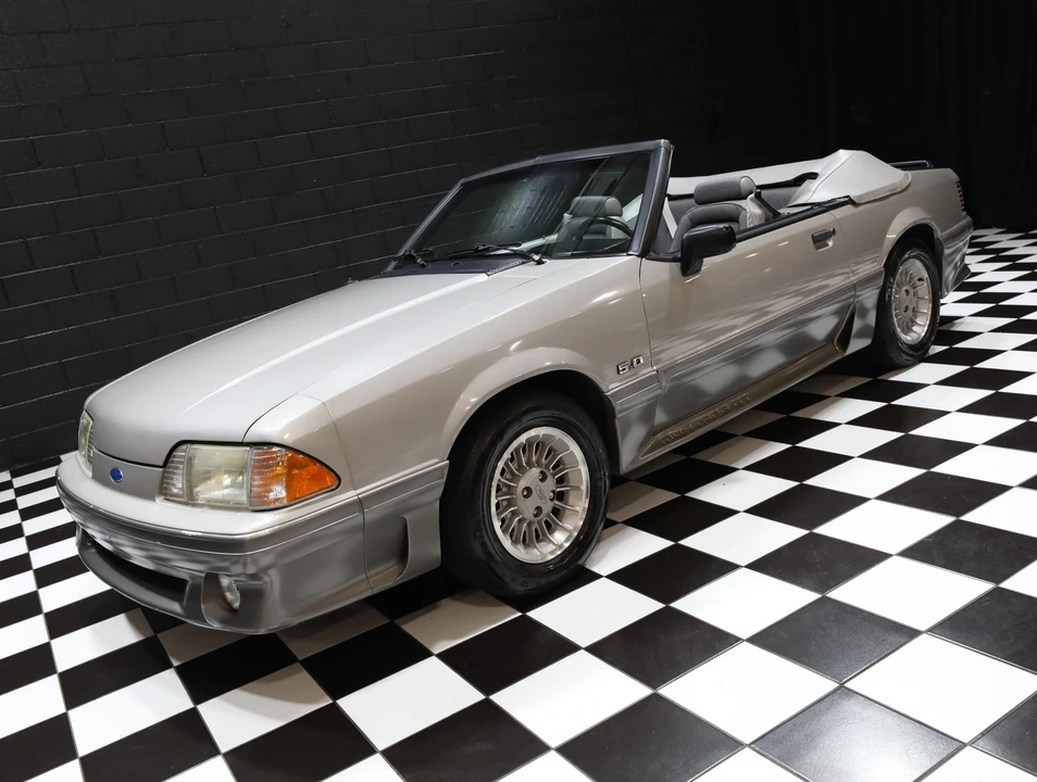 1990 Ford Mustang GT 3rd Gen - Image 14 of 31