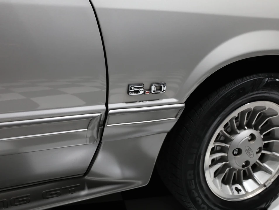 1990 Ford Mustang GT 3rd Gen - Image 22 of 31