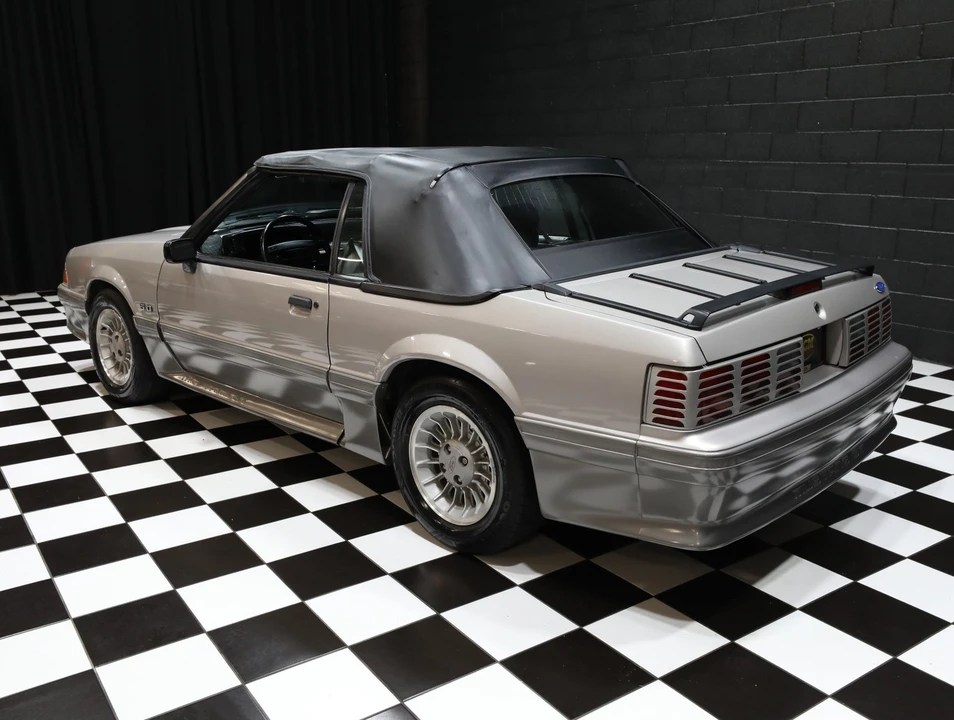 1990 Ford Mustang GT 3rd Gen - Image 8 of 31