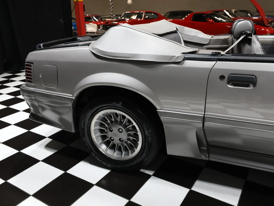 1990 Ford Mustang GT 3rd Gen - Image 24 of 31