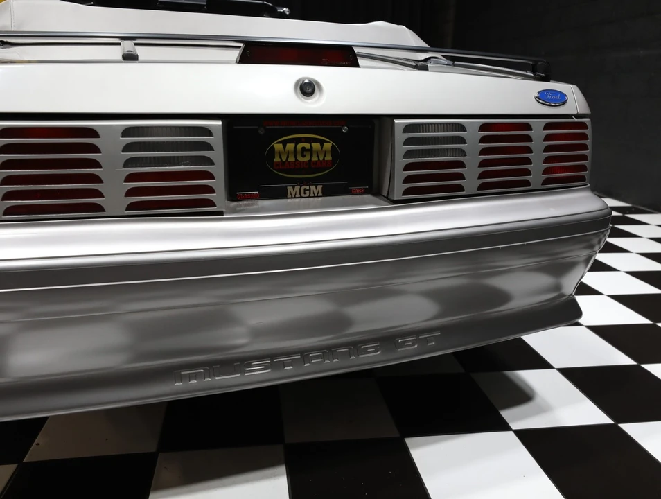 1990 Ford Mustang GT 3rd Gen - Image 29 of 31
