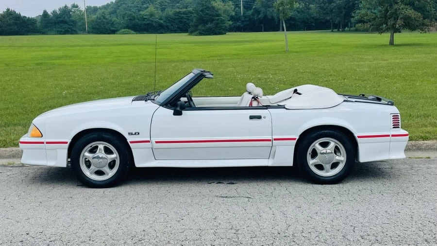 1990 Ford Mustang GT 3rd Gen - Image 2 of 7