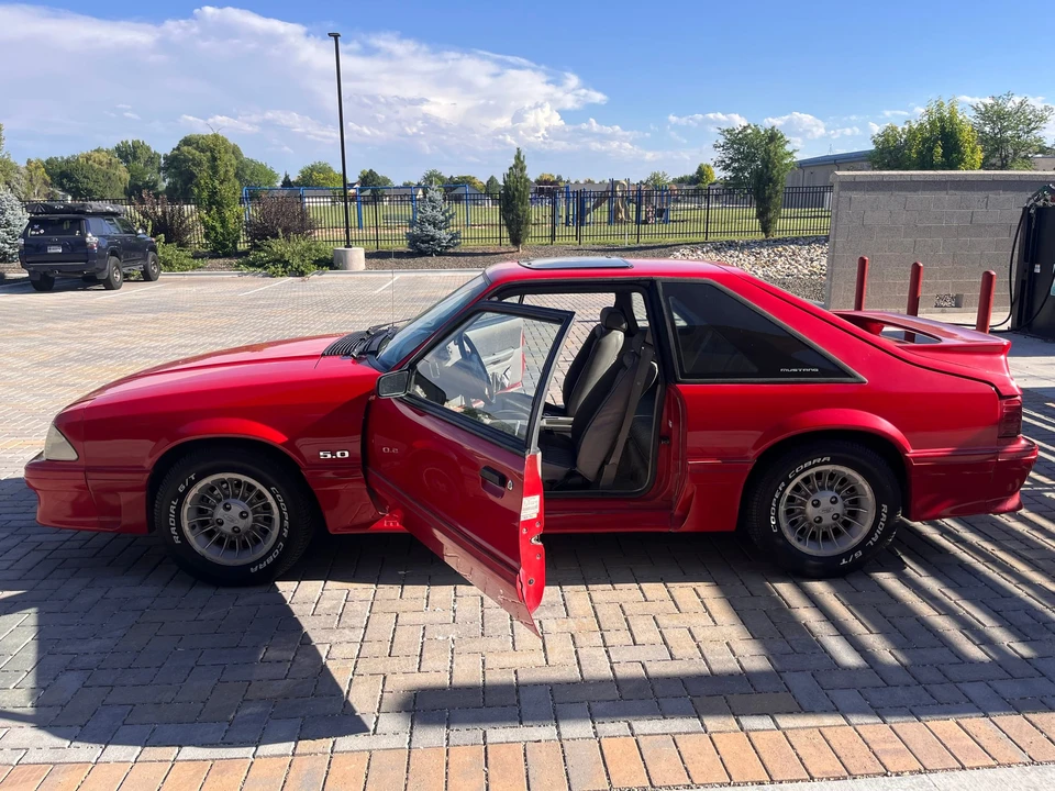 1990 Ford Mustang GT 3rd Gen - Image 25 of 31