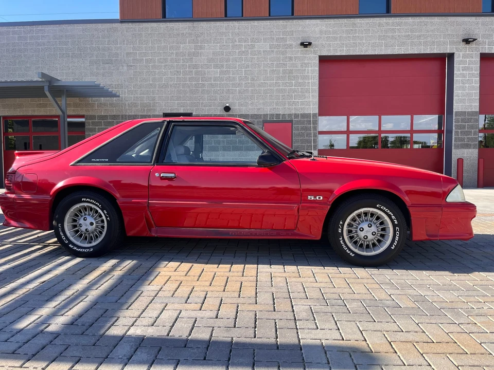 1990 Ford Mustang GT 3rd Gen - Image 15 of 31