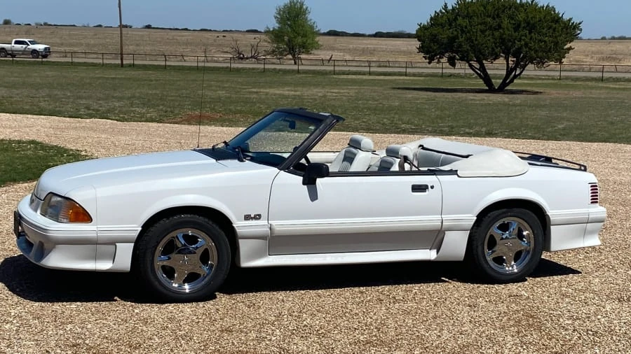 1990 Ford Mustang GT 3rd Gen - Image 9 of 13