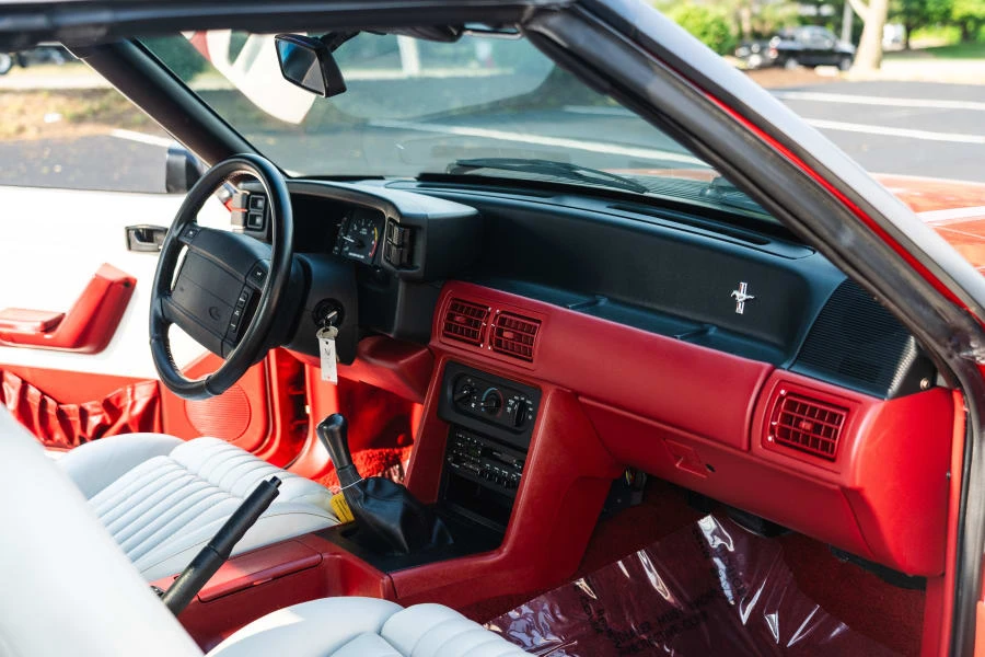 1990 Ford Mustang GT 3rd Gen - Image 28 of 31