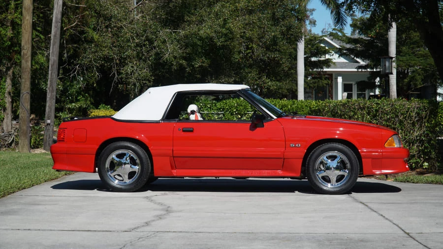 1990 Ford Mustang GT 3rd Gen - Image 19 of 31