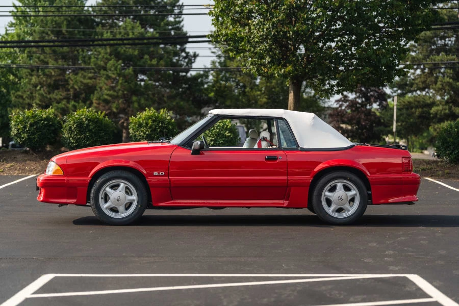 1990 Ford Mustang GT 3rd Gen - Image 10 of 31
