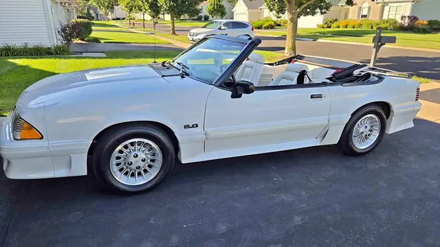 1990 Ford Mustang GT Convertible