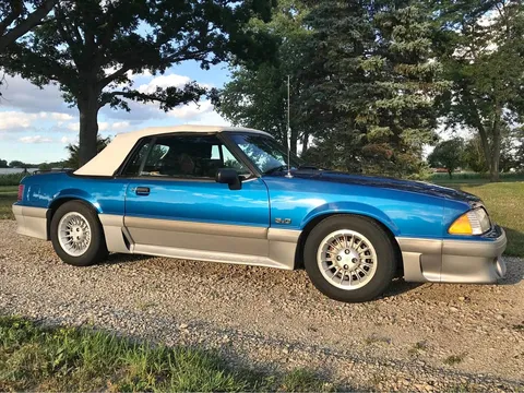 1990 Ford Mustang GT Convertible 2D