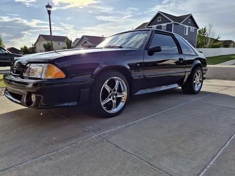 1990 Ford Mustang GT Hatchback 2D