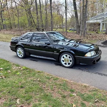 1990 Ford Mustang GT Hatchback 2D