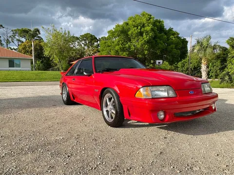 1990 Ford Mustang GT Hatchback 2D