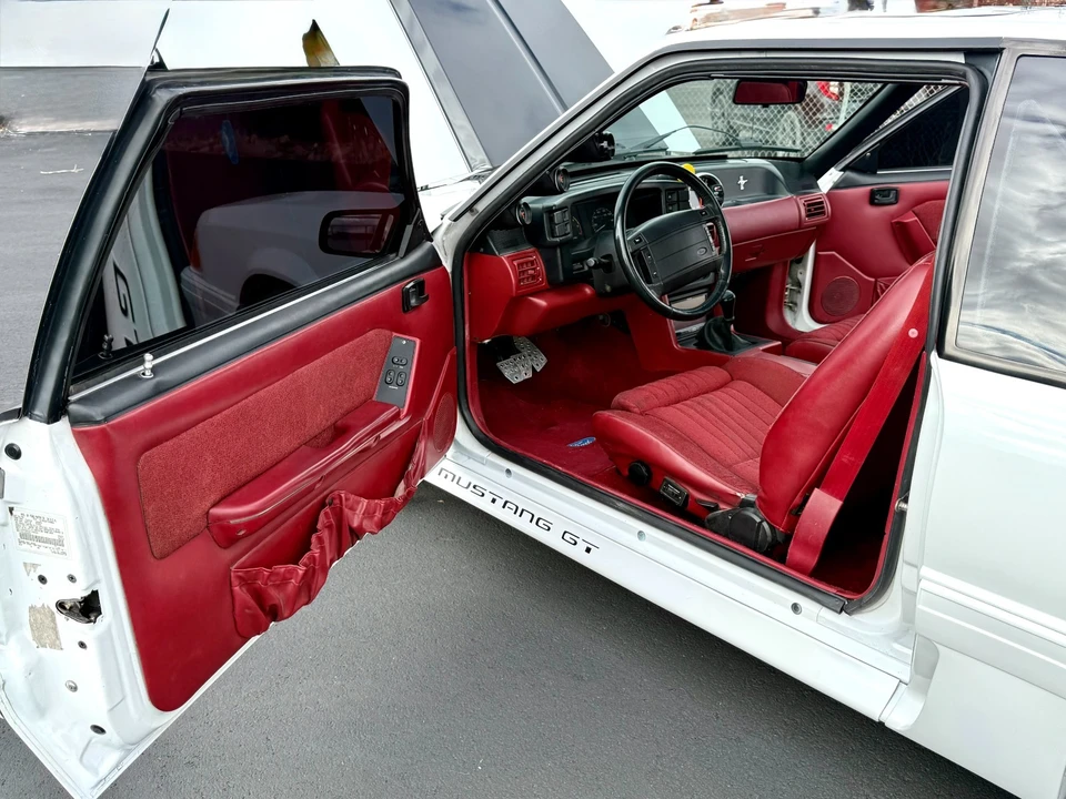 1990 Ford Mustang GT 3rd Gen - Image 9 of 19