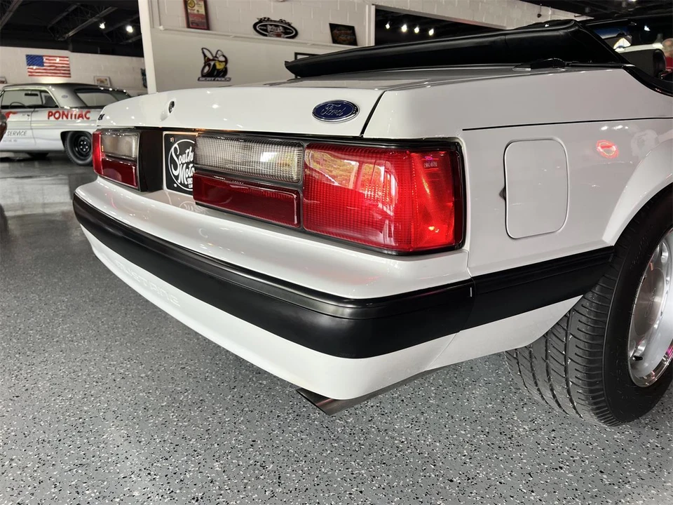 1990 Ford Mustang 3rd Gen - Image 24 of 30