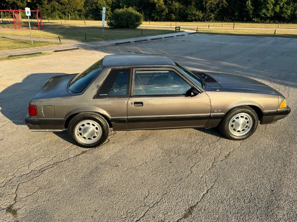 1990 Ford Mustang 3rd Gen - Image 2 of 21