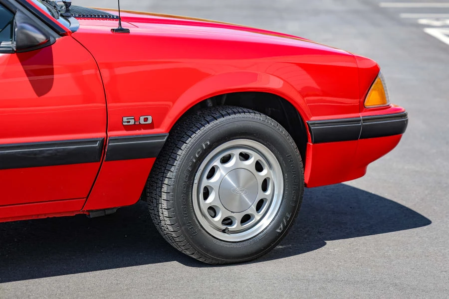 1990 Ford Mustang 3rd Gen - Image 17 of 31