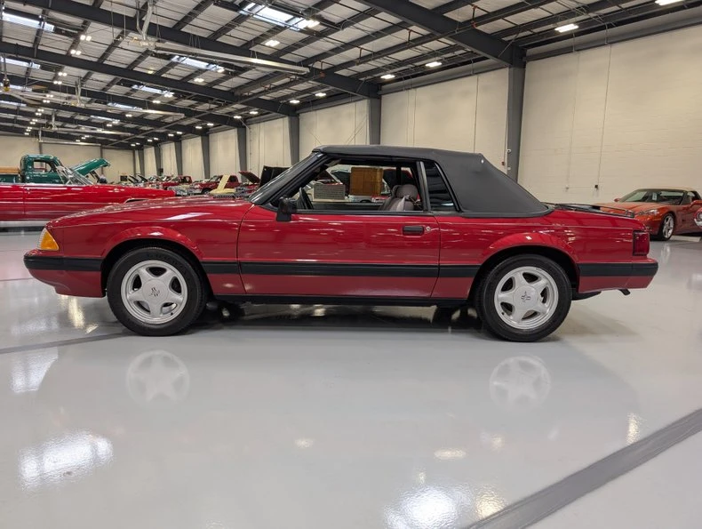 1990 Ford Mustang 3rd Gen - Image 8 of 23