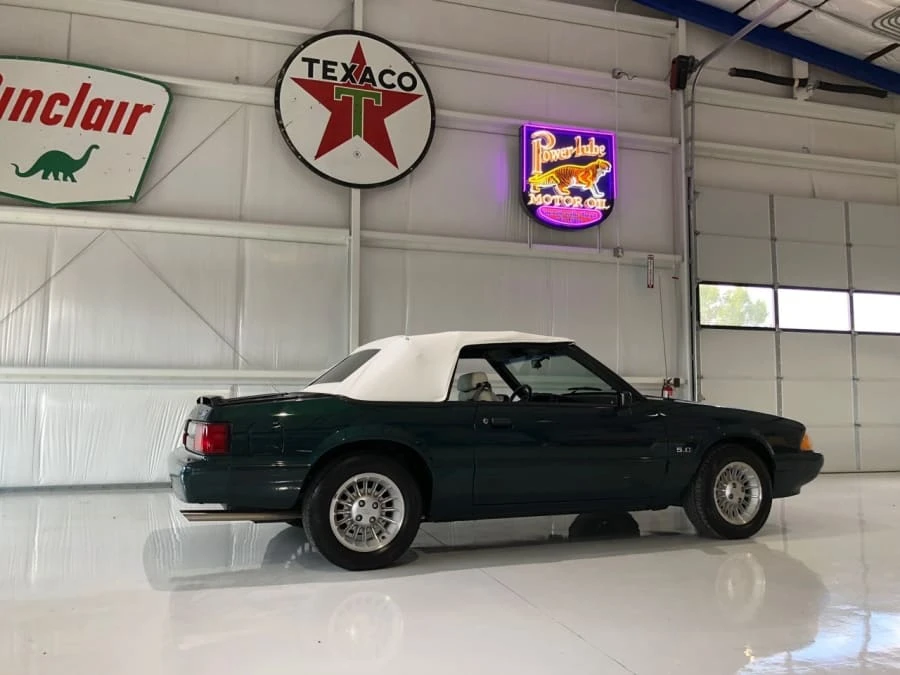 1990 Ford Mustang 3rd Gen - Image 3 of 12