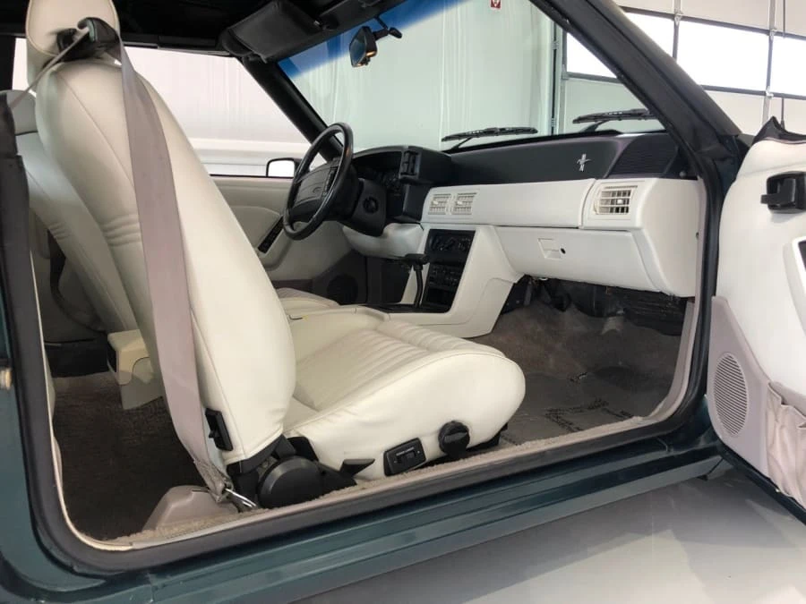 1990 Ford Mustang 3rd Gen - Image 4 of 12