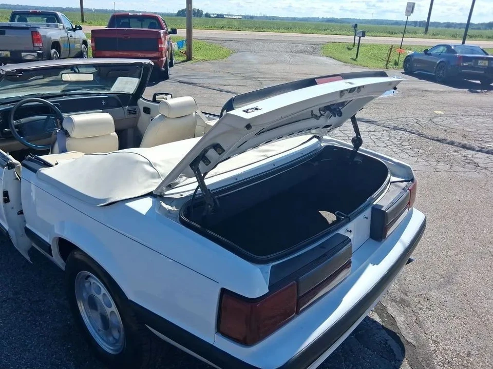 1990 Ford Mustang 3rd Gen - Image 21 of 31