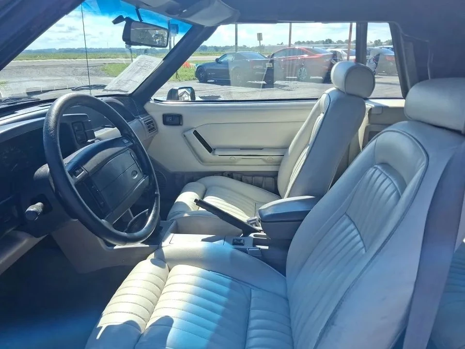 1990 Ford Mustang 3rd Gen - Image 25 of 31