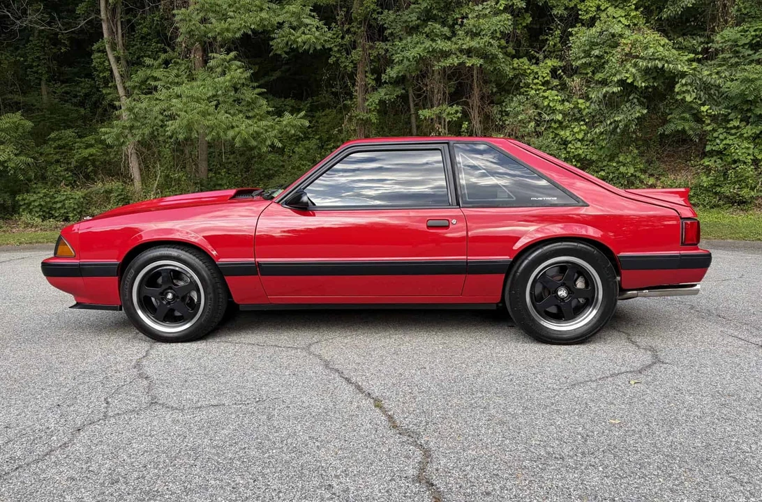 1990 Ford Mustang 3rd Gen - Image 2 of 18