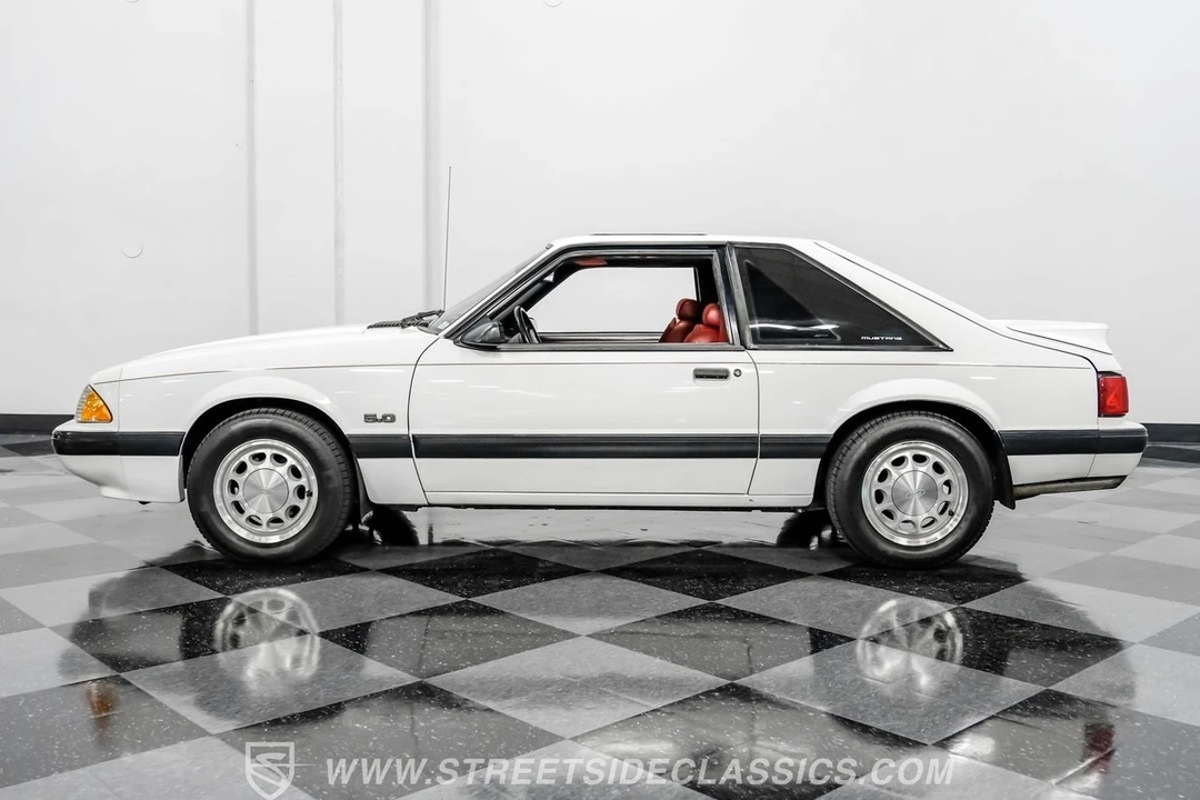 1990 Ford Mustang 3rd Gen - Image 3 of 12