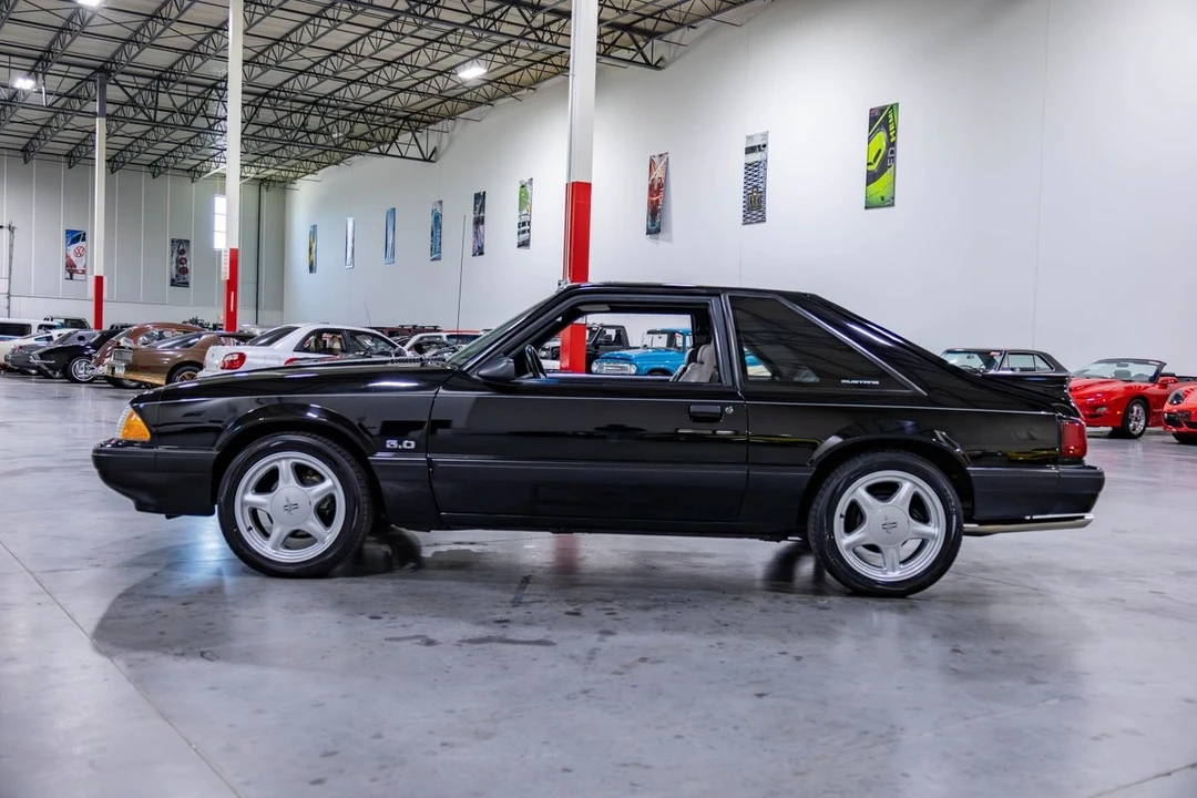 1990 Ford Mustang 3rd Gen - Image 3 of 31