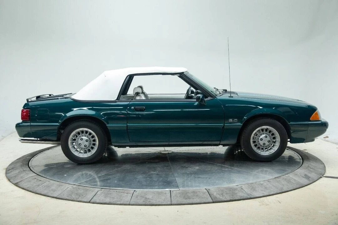 1990 Ford Mustang 3rd Gen - Image 2 of 21