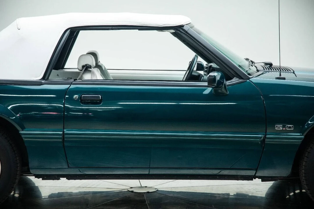 1990 Ford Mustang 3rd Gen - Image 18 of 21