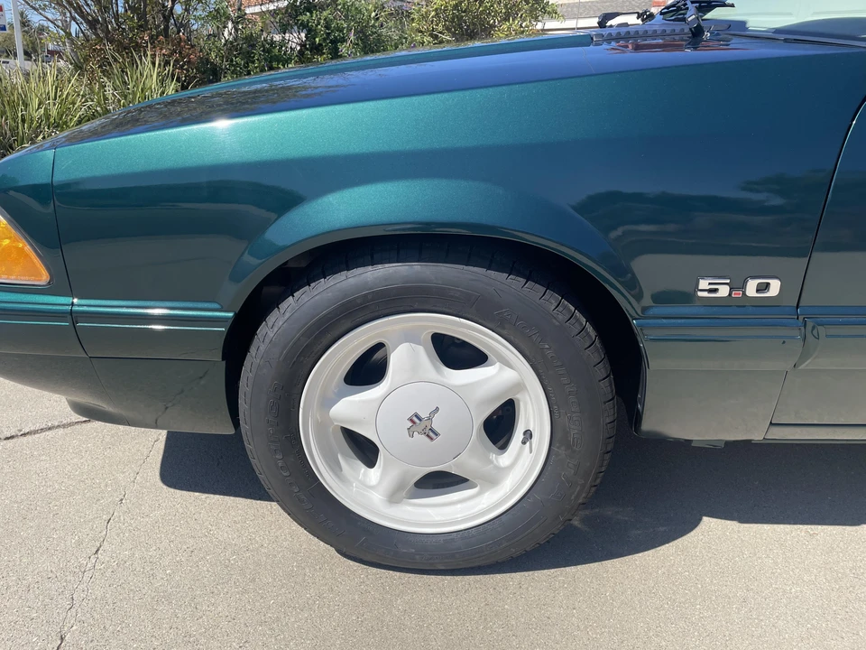 1990 Ford Mustang 3rd Gen - Image 19 of 31