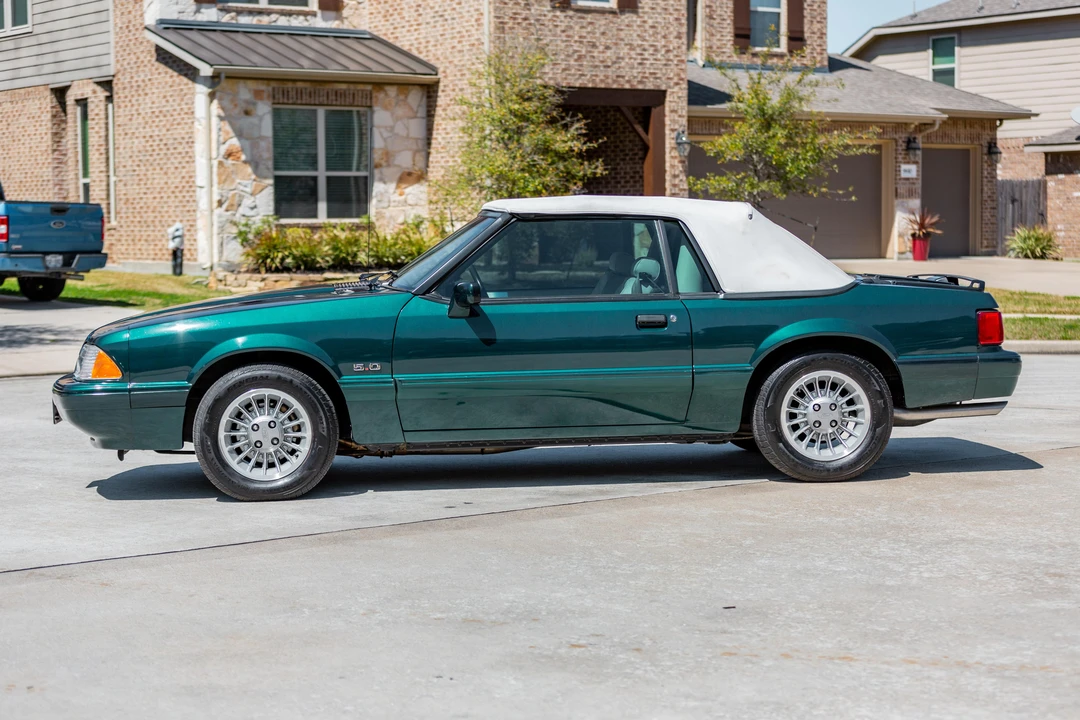 1990 Ford Mustang 3rd Gen - Image 9 of 31
