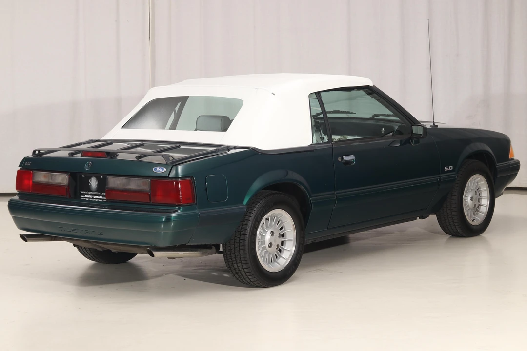 1990 Ford Mustang 3rd Gen - Image 4 of 5