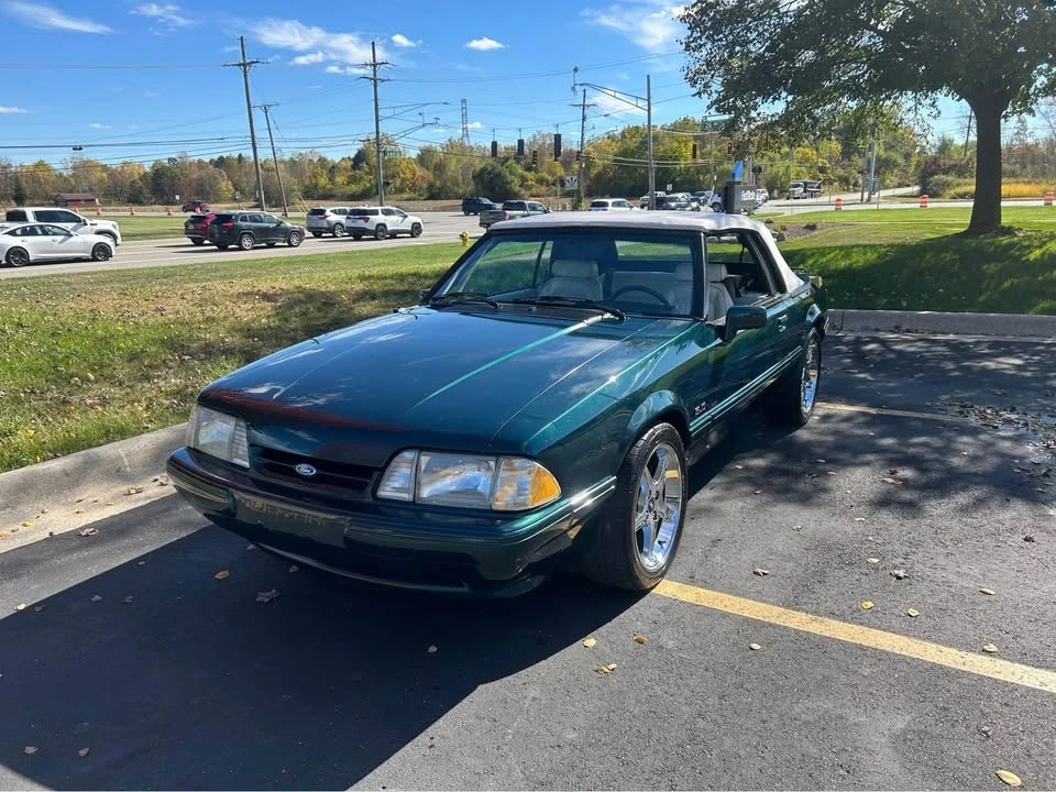 1990 Ford Mustang 3rd Gen - Image 9 of 20