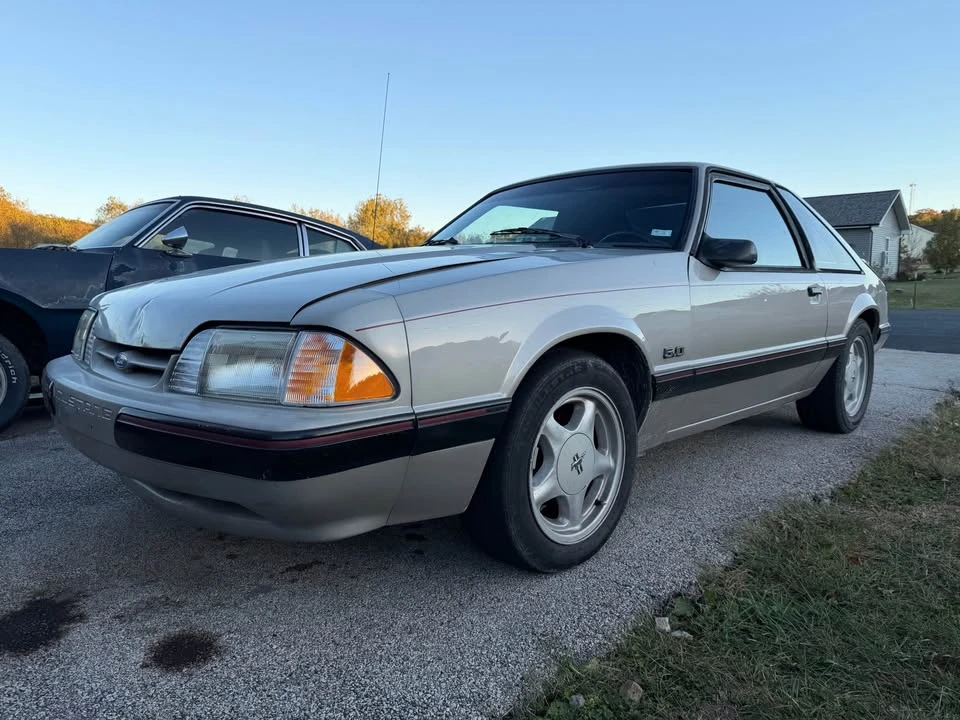 1990 Ford Mustang 3rd Gen - Image 11 of 14