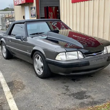 1990 Ford Mustang LX 5.0 Liter Coupe
