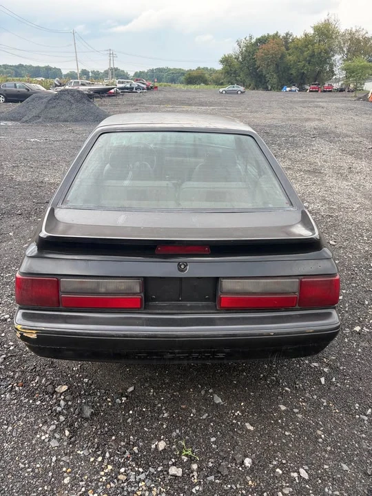 1990 Ford Mustang 3rd Gen - Image 2 of 5