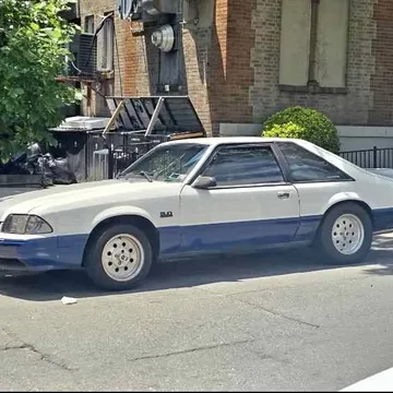 1990 Ford Mustang LX 5.0 Liter Hatchback 2D
