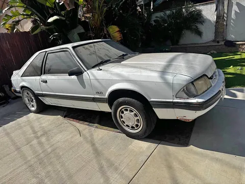 1990 Ford Mustang LX 5.0 Liter Hatchback 2D