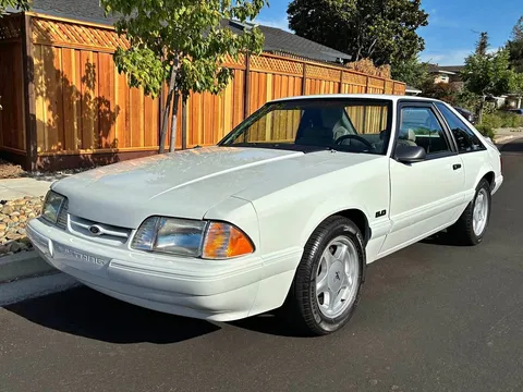 1990 Ford Mustang LX 5.0 Liter Hatchback 2D