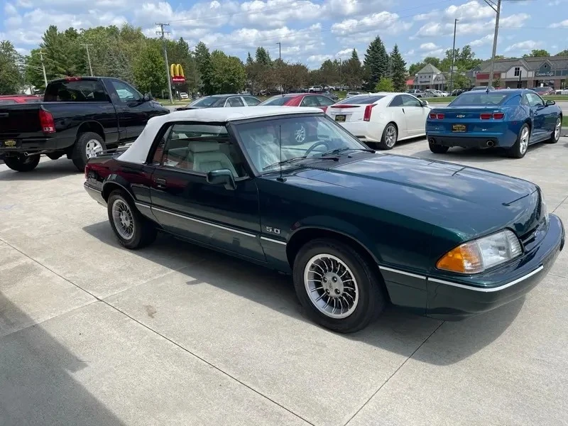 1990 Ford Mustang 3rd Gen - Image 8 of 31