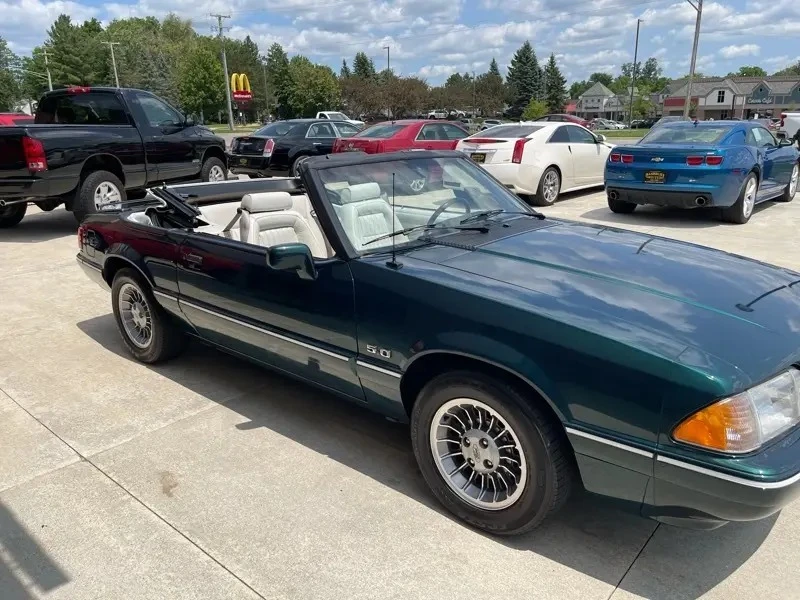 1990 Ford Mustang 3rd Gen - Image 24 of 31