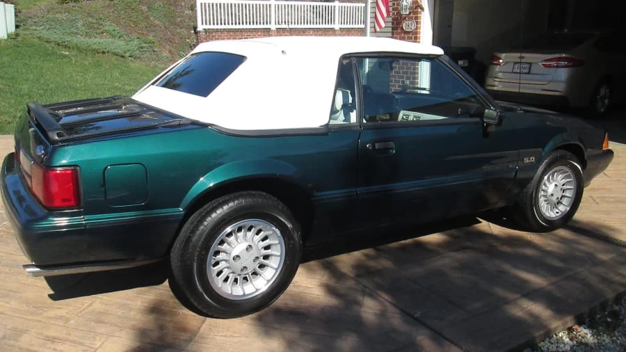1990 Ford Mustang 3rd Gen - Image 6 of 13